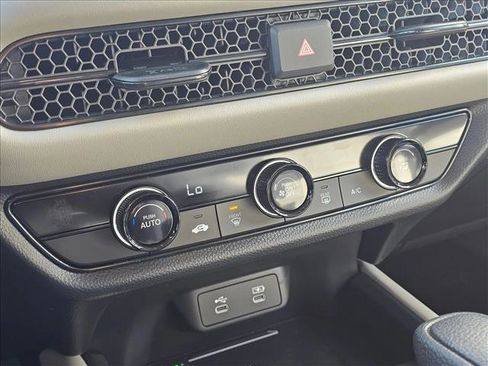 New 2026 Honda HR-V LX image 23