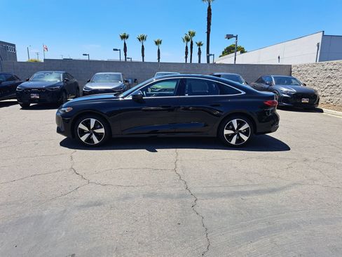 Used 2025 Audi A5 2.0T Prestige w/ 19" Wheel Package AWD/4WD image 8
