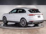 Certified 2023 Porsche Cayenne E-Hybrid image 3