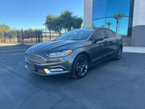 Used 2018 Ford Fusion SE w/ Equipment Group 201A image 1