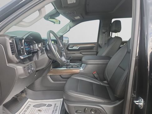 Used 2025 Chevrolet Silverado 1500 LT Trail Boss w/ LT Trail Boss Premium Package AWD/4WD image 11