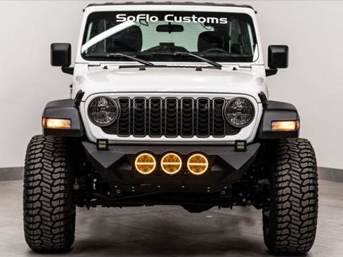 Used 2026 Jeep Wrangler Unlimited Sport AWD/4WD image 4