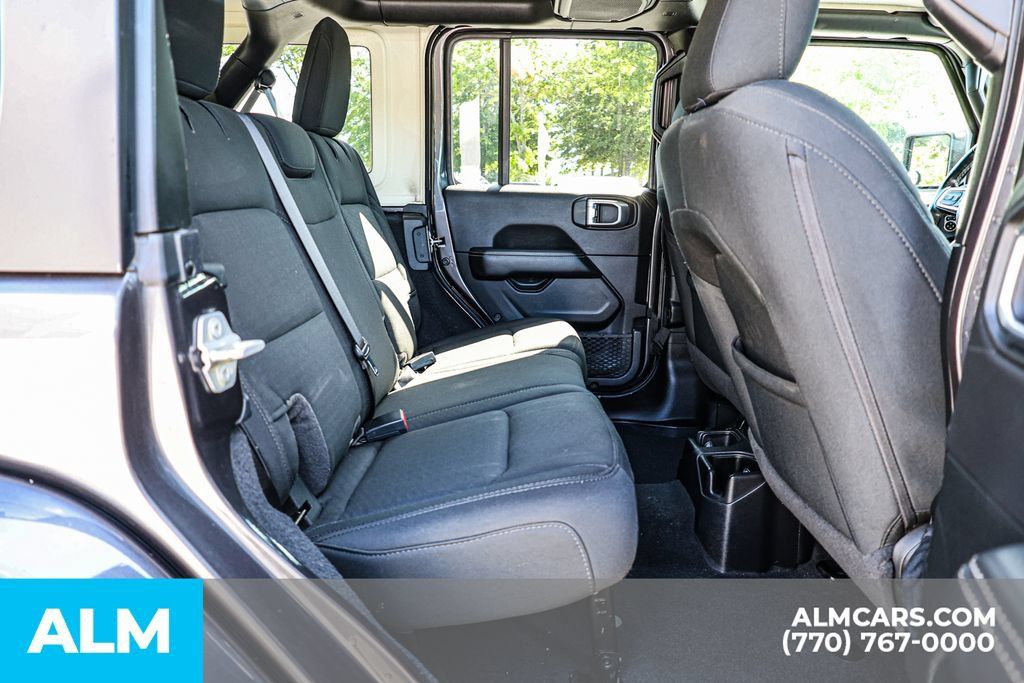 Used 2021 Jeep Wrangler Unlimited Sahara w/ Uconnect 4C Nav & Sound Group AWD/4WD image 21
