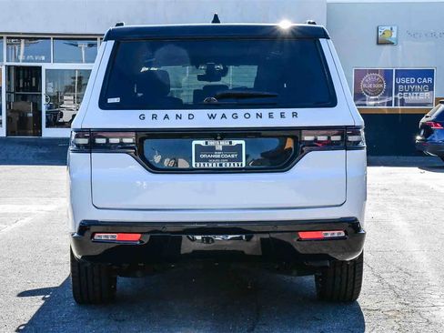 Used 2024 Jeep Grand Wagoneer L Series II w/ Quick Order Packagew 28T image 5