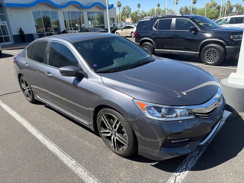 Used 2017 Honda Accord Sport image 3