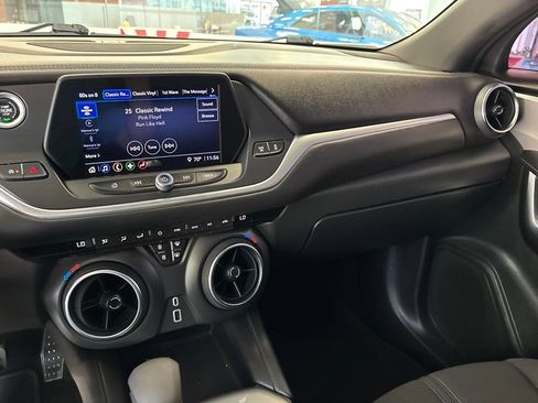 Used 2021 Chevrolet Blazer LT FWD image 31