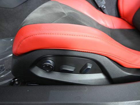 Used 2022 Chevrolet Corvette Stingray Premium Conv w/ Z51 Performance Package image 29