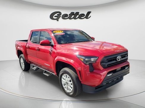 Used 2024 Toyota Tacoma SR5 image 2