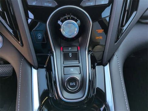 Certified 2025 Acura RDX SH-AWD image 32