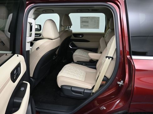 New 2025 Nissan Armada Platinum w/ Convenience Package image 21