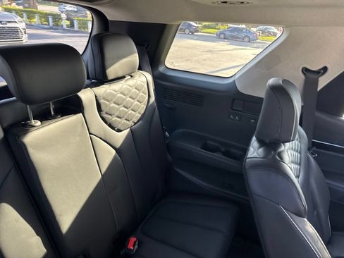 Used 2021 Hyundai Palisade Limited FWD image 12
