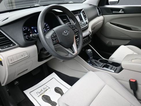 Used 2017 Hyundai Tucson SE image 14