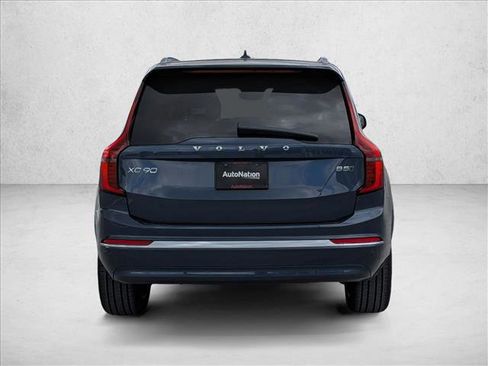 New 2026 Volvo XC90 B5 Core image 7