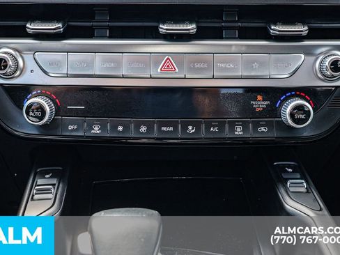 Used 2025 Kia Telluride S AWD/4WD image 43