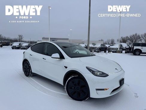 Used 2025 Tesla Model Y Long Range image 1