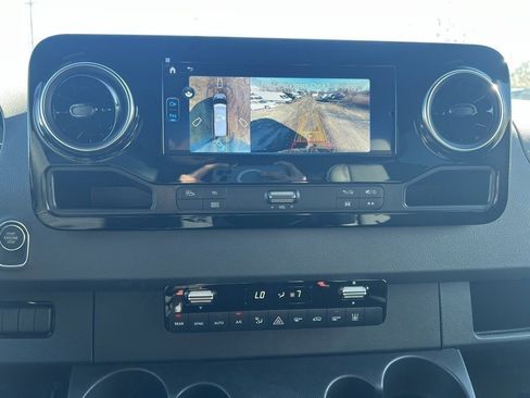 New 2025 Mercedes-Benz Sprinter 2500 image 18