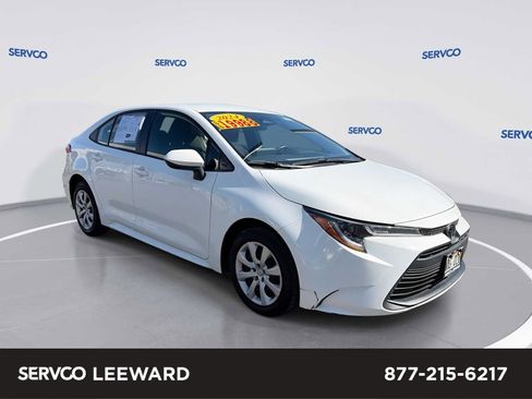 Used 2024 Toyota Corolla LE image 1