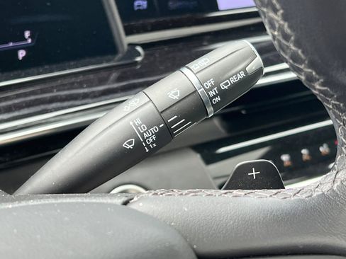 Used 2023 Cadillac Escalade ESV Sport w/ Touring Package image 38