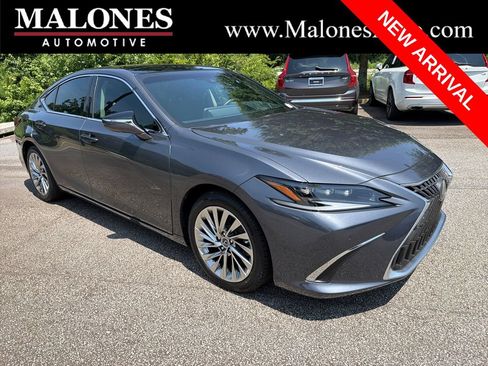 Used 2022 Lexus ES 350 Ultra Luxury FWD image 1