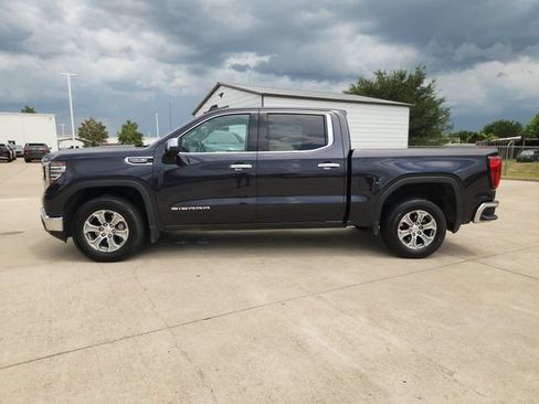 Used 2025 GMC Sierra 1500 SLT RWD image 4