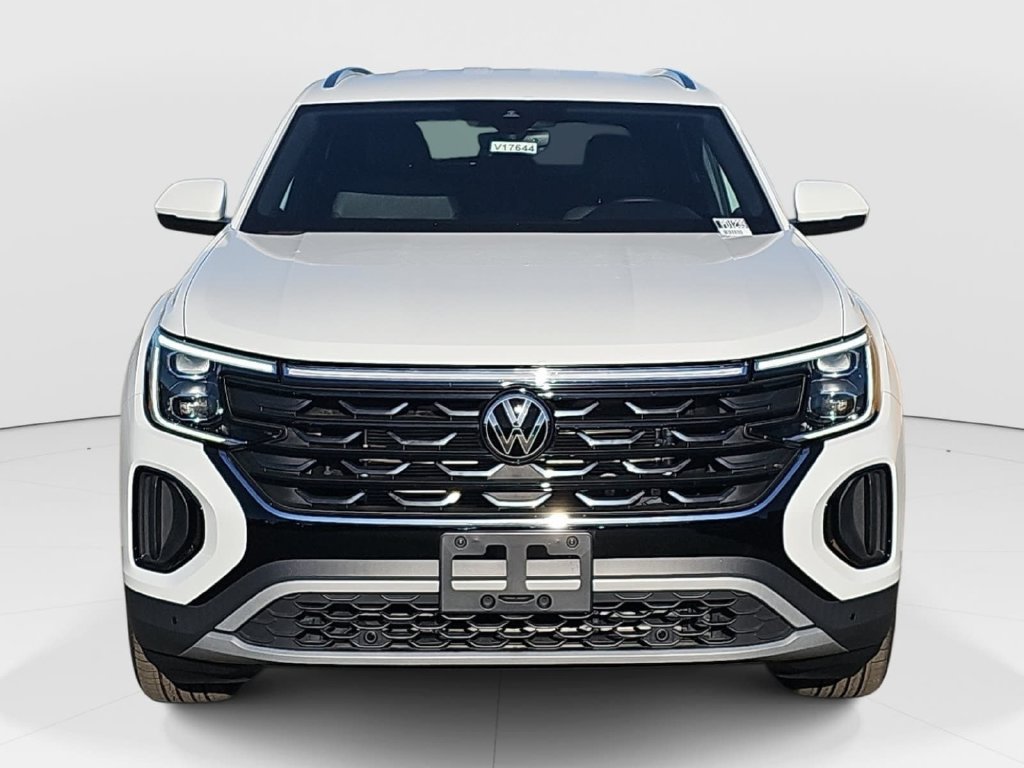 Used 2024 Volkswagen Atlas Cross Sport SE FWD image 8