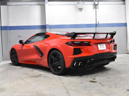 Used 2022 Chevrolet Corvette Stingray Premium Cpe w/ Body-Color Dual Roof Package image 19