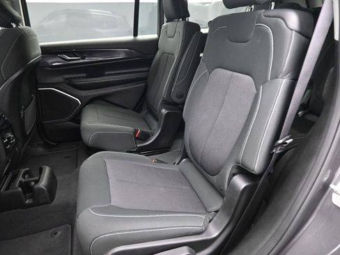 Used 2021 Jeep Grand Cherokee L Laredo w/ Luxury Tech Group I image 14