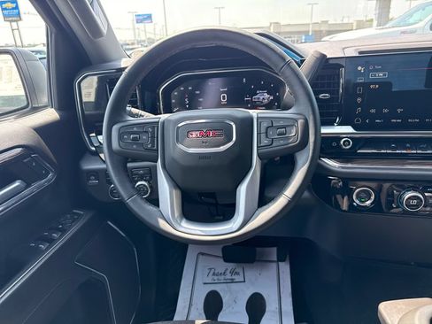Used 2024 GMC Sierra 1500 Elevation AWD/4WD image 18