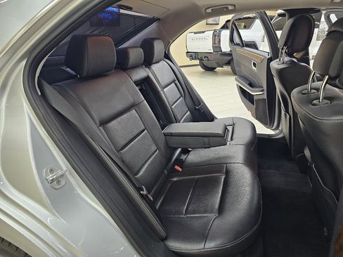 Used 2014 Mercedes-Benz E 350 Sedan image 24