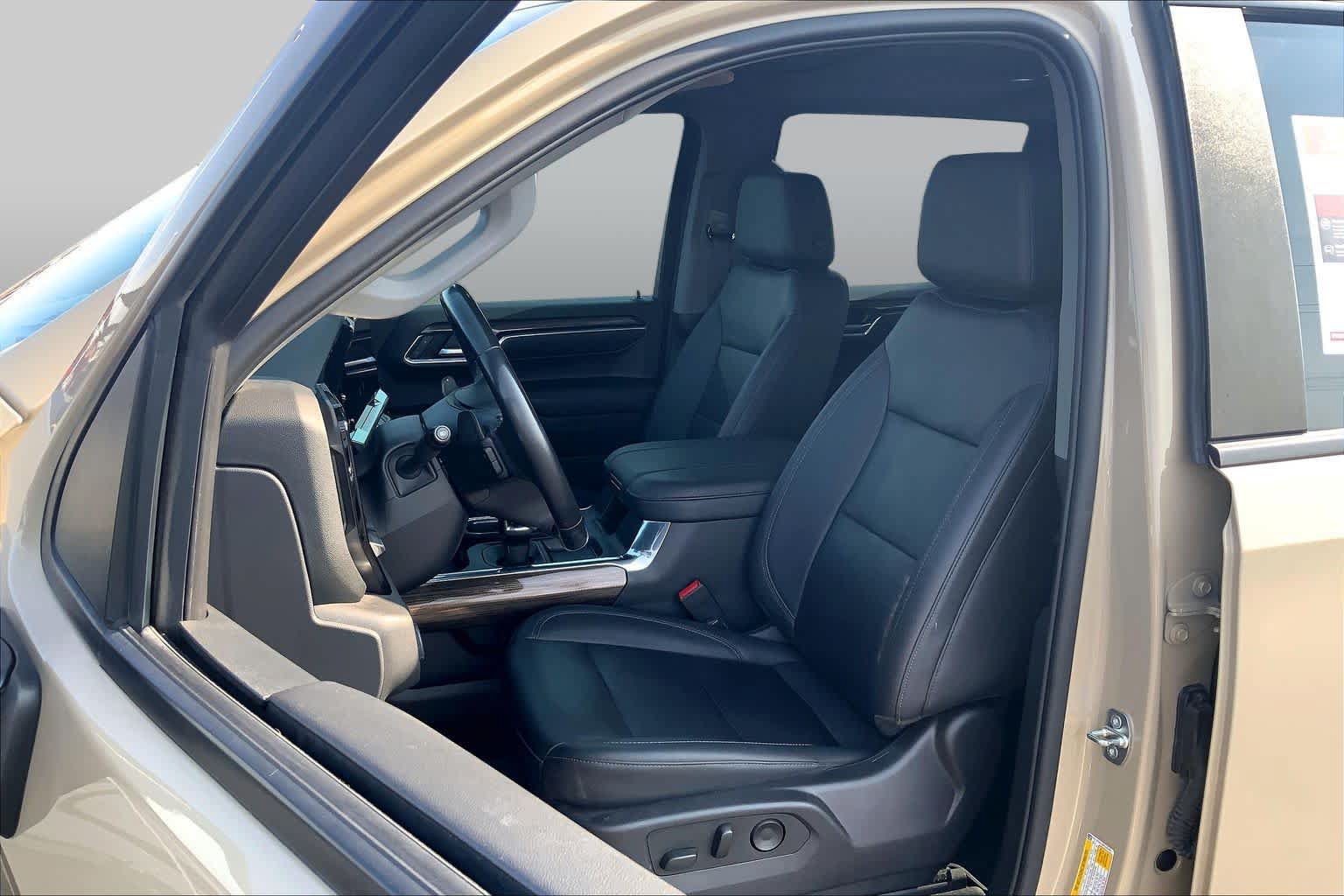 Used 2023 Chevrolet Silverado 1500 LT Trail Boss w/ Convenience Package II AWD/4WD image 8