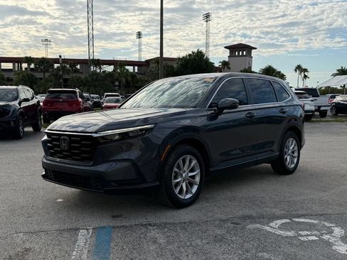 Used 2025 Honda CR-V EX image 9