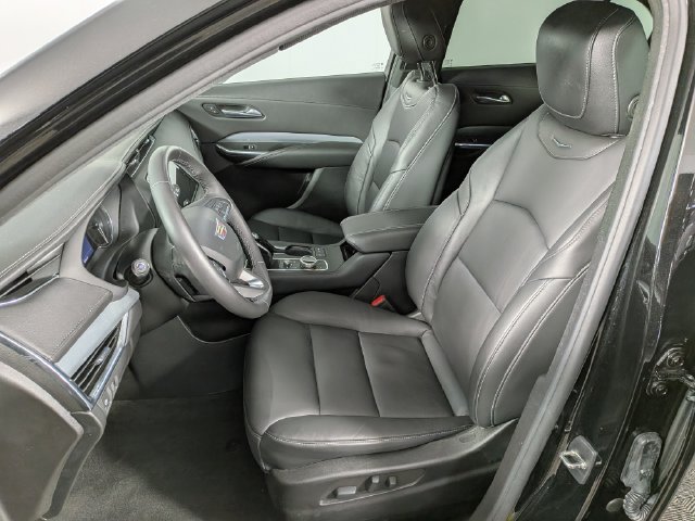 Certified 2023 Cadillac XT4 Premium Luxury w/ Cold Weather Package FWD image 16
