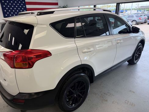 Used 2014 Toyota RAV4 LE FWD image 6