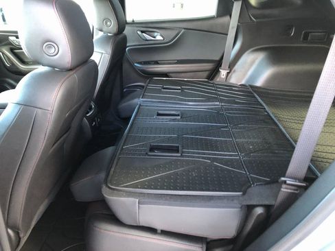 Certified 2024 Chevrolet Blazer RS w/ Driver Confidence II Package image 11