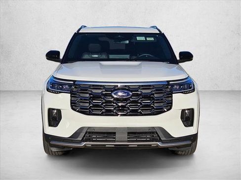 New 2026 Ford Explorer Platinum image 6