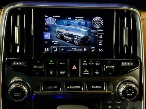 New 2026 Lexus LX 600 4WD w/ Luxury Package image 14