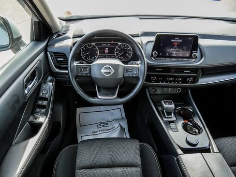 Used 2025 Nissan Rogue SV AWD/4WD image 43