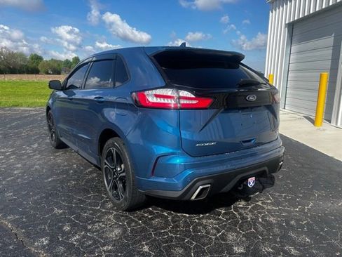 Used 2019 Ford Edge ST w/ Cold Weather Package AWD/4WD image 3