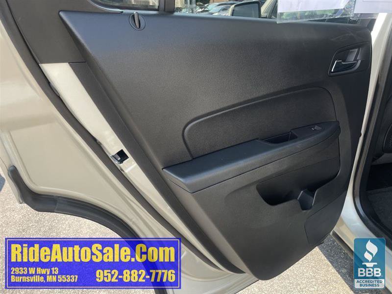 Used 2015 Chevrolet Equinox LT w/ Driver Convenience Package AWD/4WD image 11