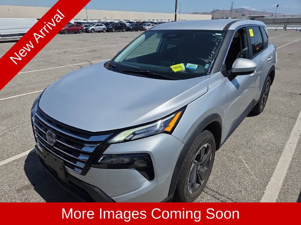 Used 2025 Nissan Rogue SV AWD/4WD image 6