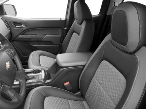 Used 2017 Chevrolet Colorado Z71 image 12