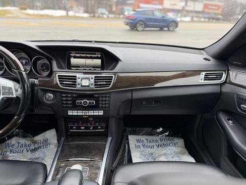 Used 2014 Mercedes-Benz E 350 4MATIC Sedan image 27