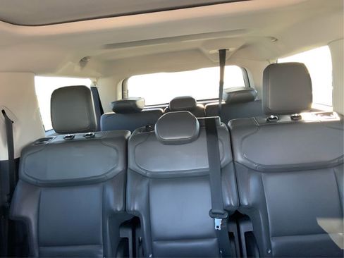 Certified 2025 Ford Expedition Max Active AWD/4WD image 15