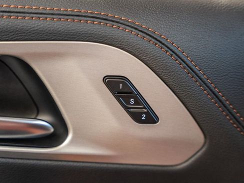 New 2026 Chrysler Pacifica Pinnacle image 40