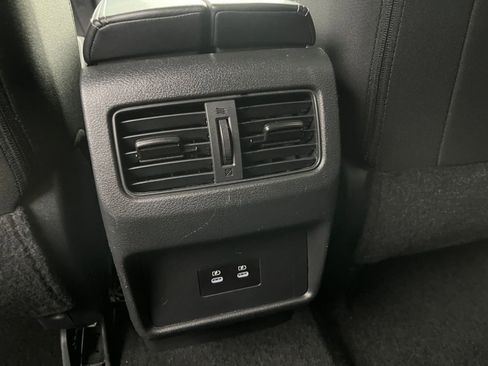 Used 2025 Nissan Rogue SV image 24