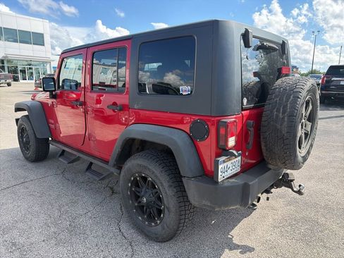 Used 2010 Jeep Wrangler Unlimited Sport AWD/4WD image 4
