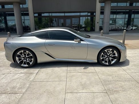 Used 2018 Lexus LC 500 Coupe w/ Performance Package RWD image 4