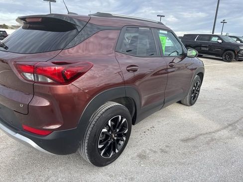 Used 2022 Chevrolet TrailBlazer LT w/ Sun and Liftgate Package image 10