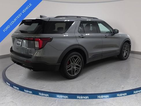 Used 2026 Ford Explorer ST-Line w/ ST-Line Street Pack AWD/4WD image 6