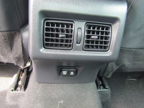 Used 2026 Toyota Camry SE w/ Multimedia Upgrade Package image 19